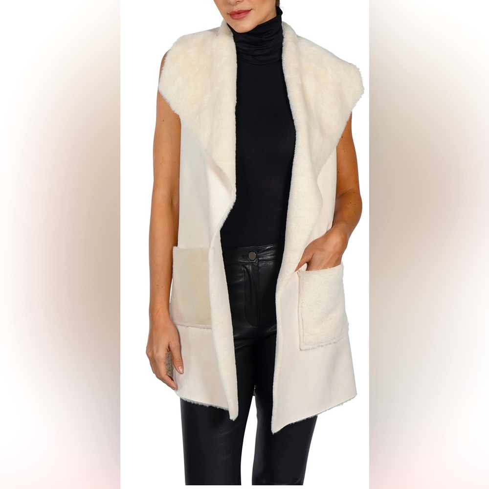 NWOT Love Token ANDREA FAUX FUR VEST - Sz MED
